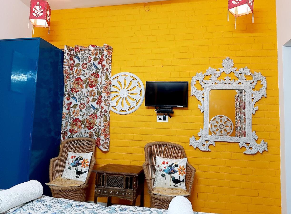 The Coral House Homestay By The Taj 아그라 외부 사진